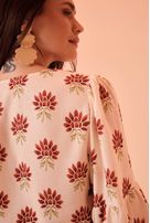 02100016_0020_5-BLUSA-FLOR-BATIK